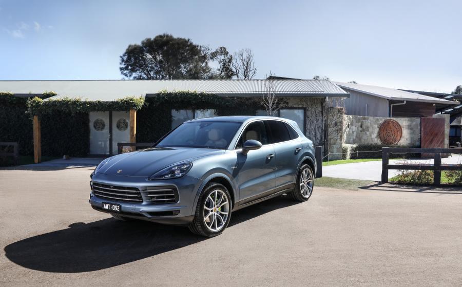  Porsche Cayenne E-Hybrid (PO536) 2018 года  (AU) (фото 11 из 12)